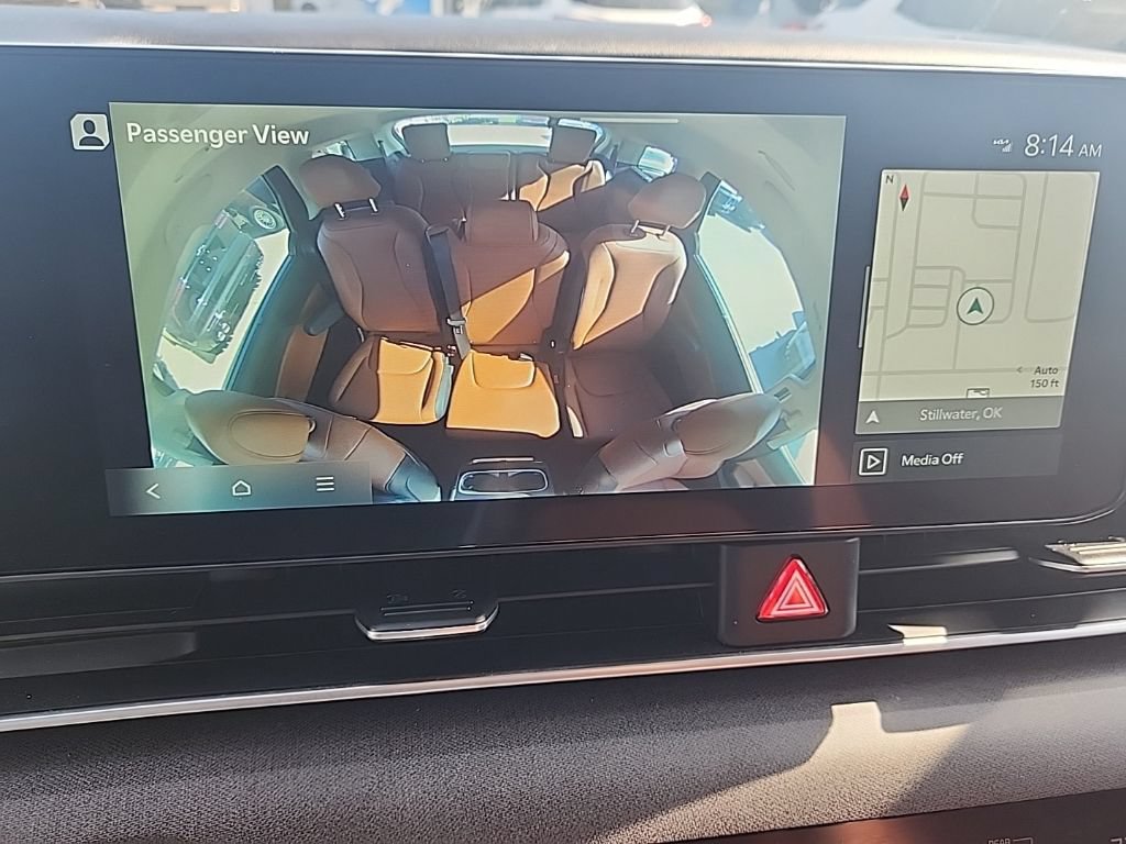 Used 2026 Kia Carnival EX FWD image 16