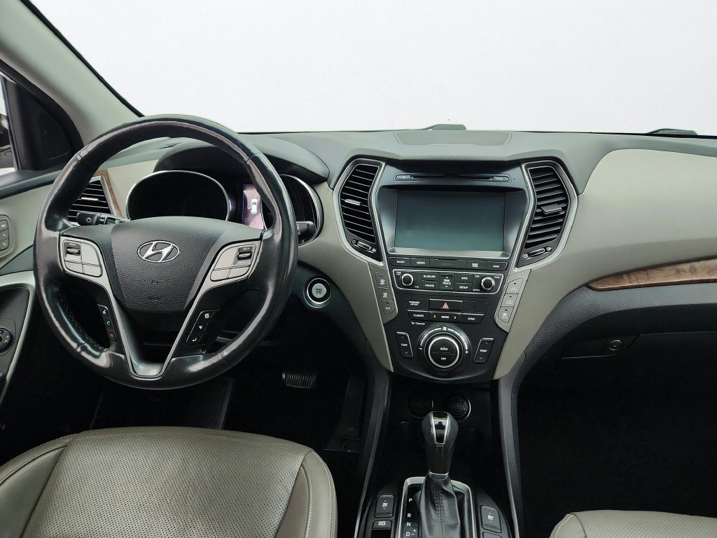 Used 2018 Hyundai Santa Fe Limited AWD/4WD image 30