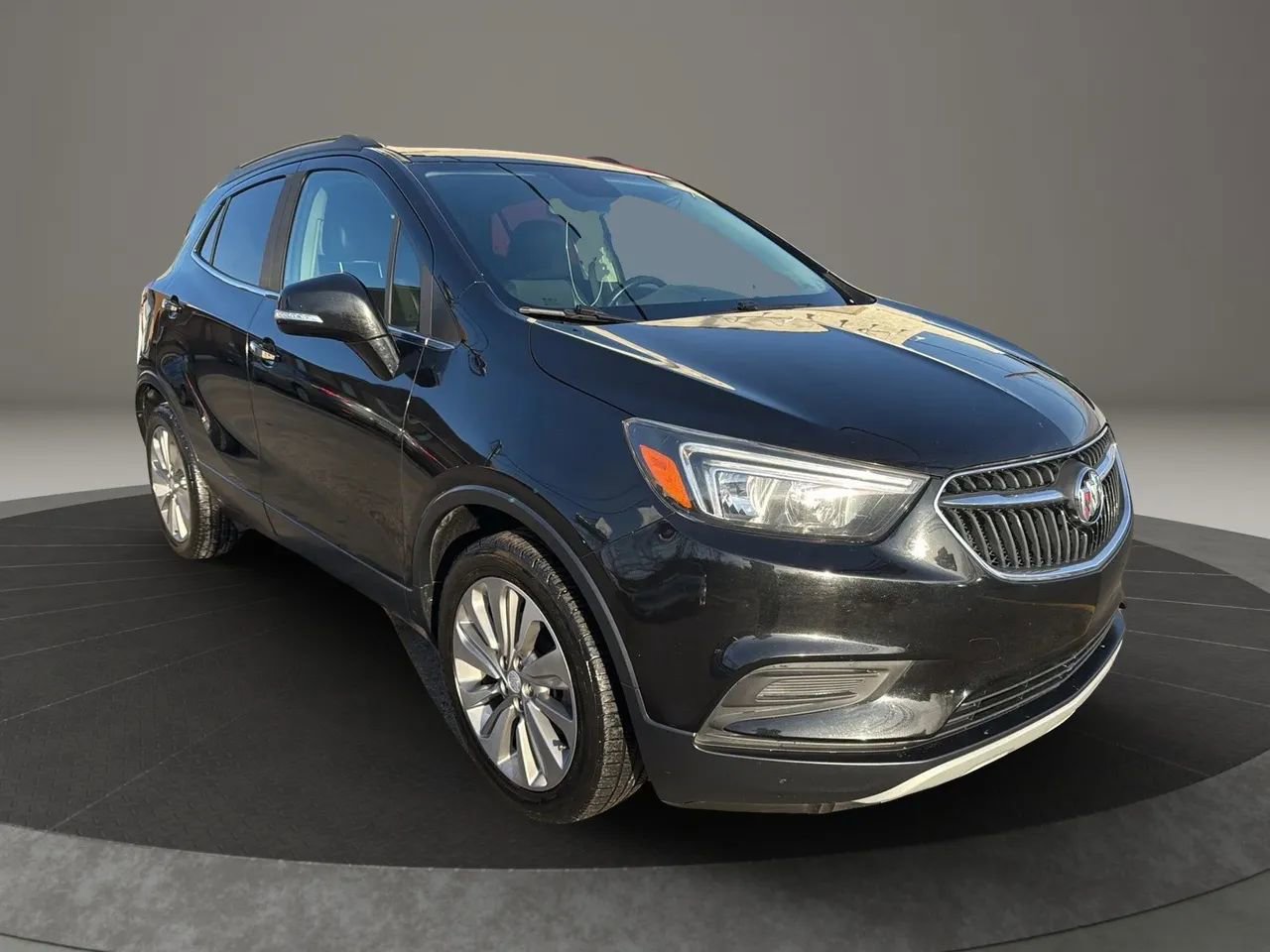 Used 2019 Buick Encore Preferred image 3