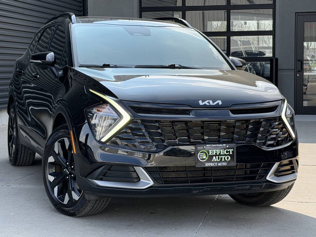 Used 2023 Kia Sportage X-Line w/ X-Line Premium Package AWD/4WD image 5