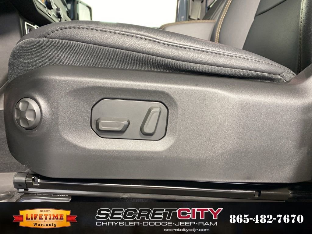 New 2026 Jeep Gladiator Sport AWD/4WD image 14