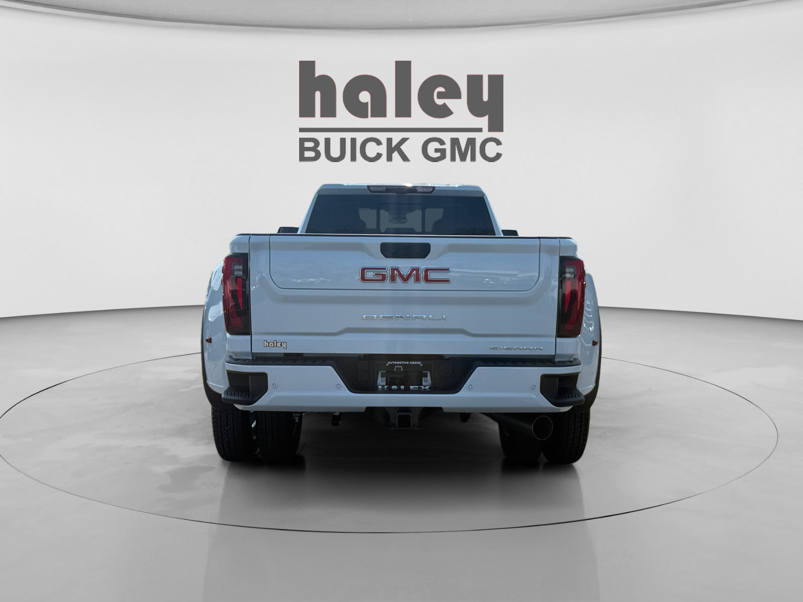 New 2026 GMC Sierra 3500 Denali w/ Technology Package image 4