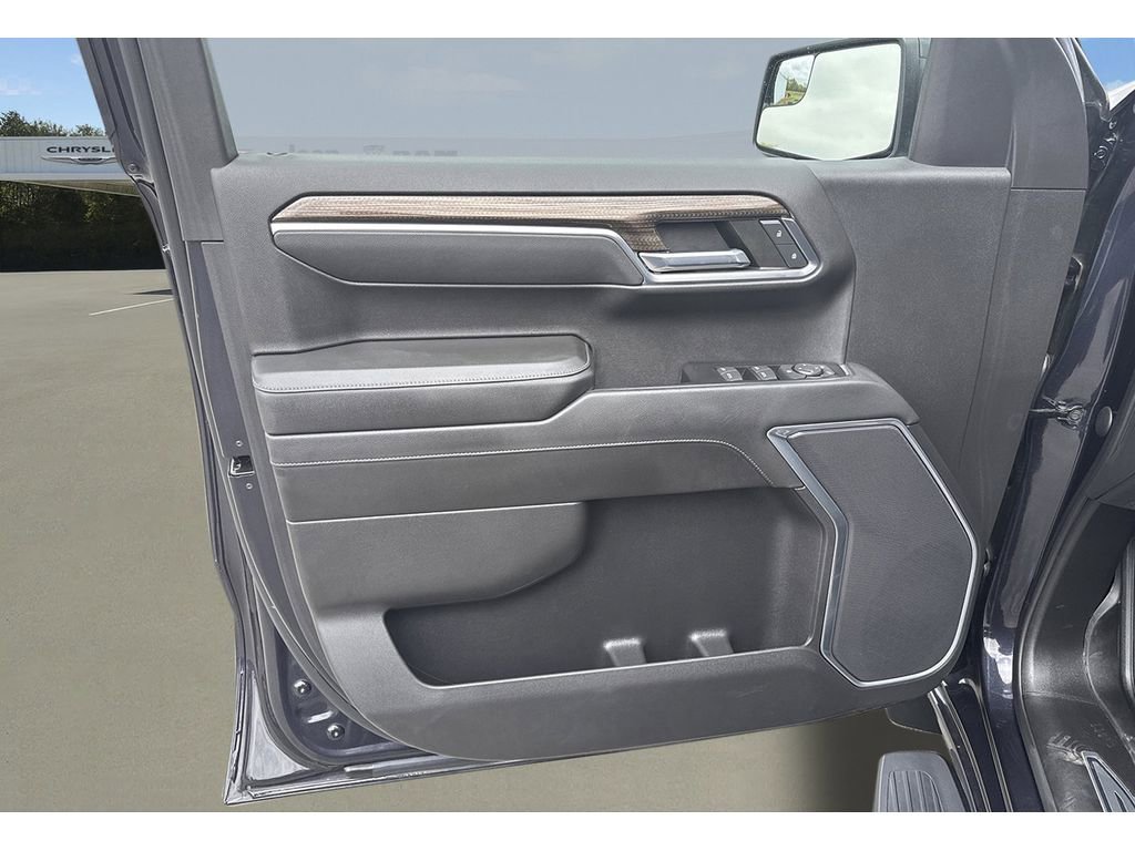 Used 2022 Chevrolet Silverado 1500 RST w/ Protection Package AWD/4WD image 14