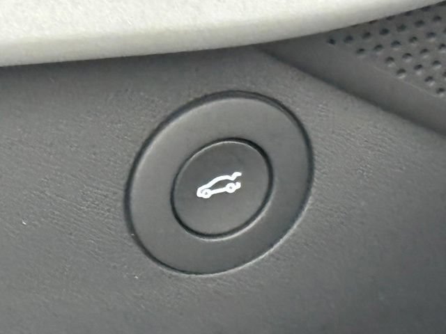 Used 2022 Chevrolet Camaro SS RWD image 13