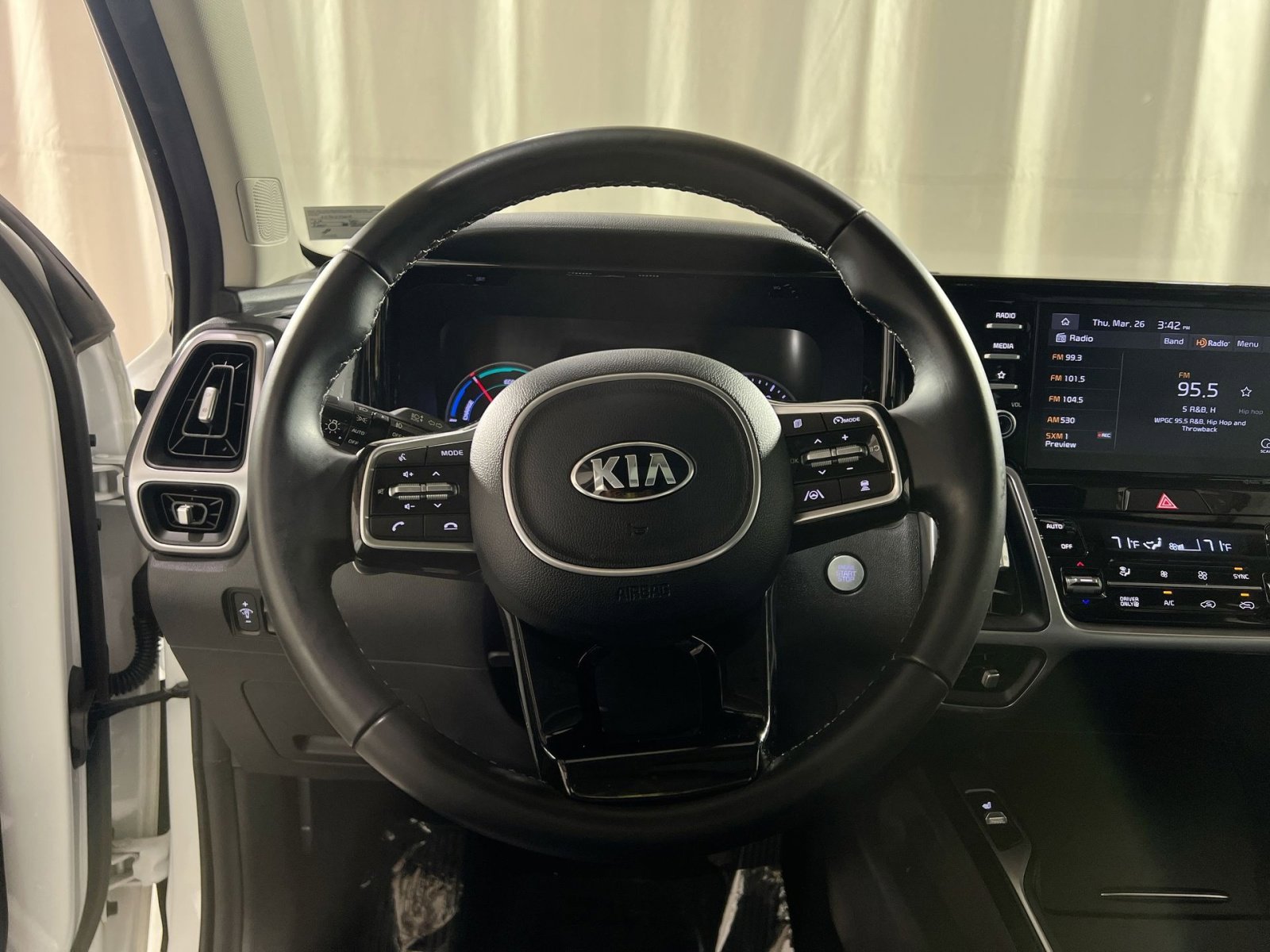 Used 2021 Kia Sorento EX image 22