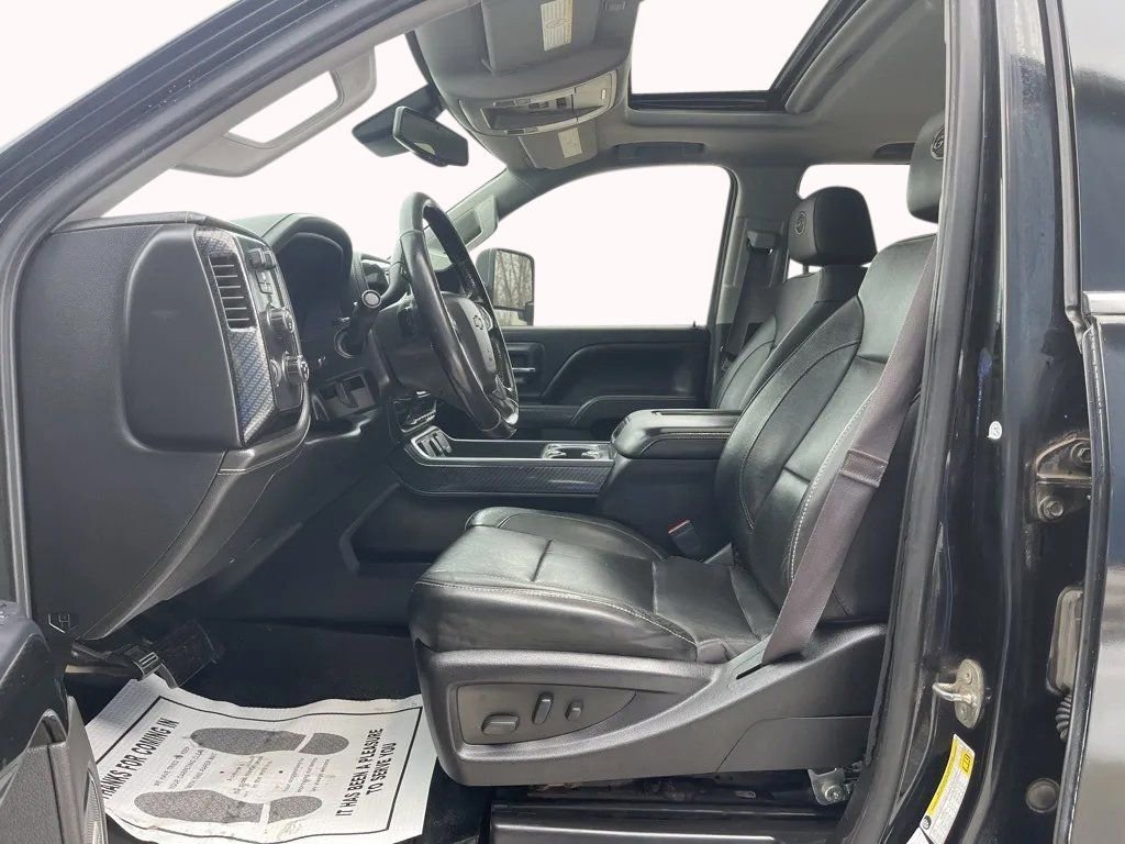 Used 2016 Chevrolet Silverado 3500 LTZ AWD/4WD image 13