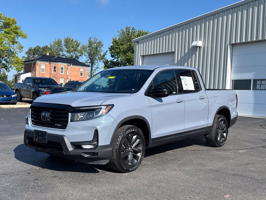 Used 2023 Honda Ridgeline Sport image 3
