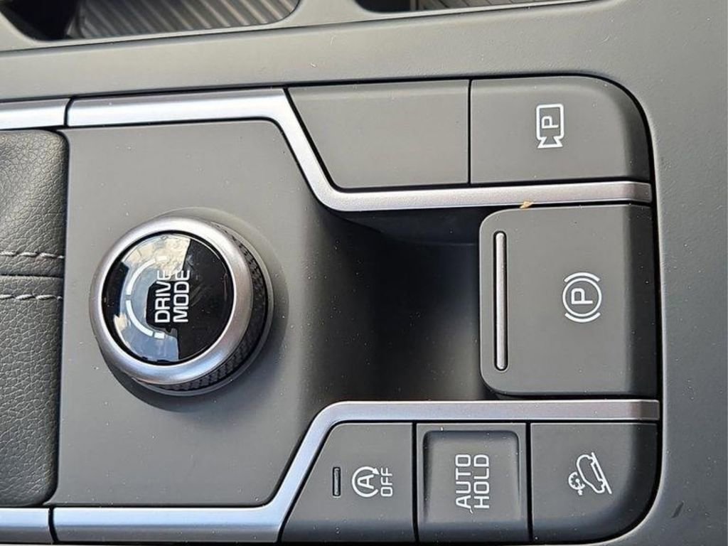 New 2026 Kia Sorento LX image 31