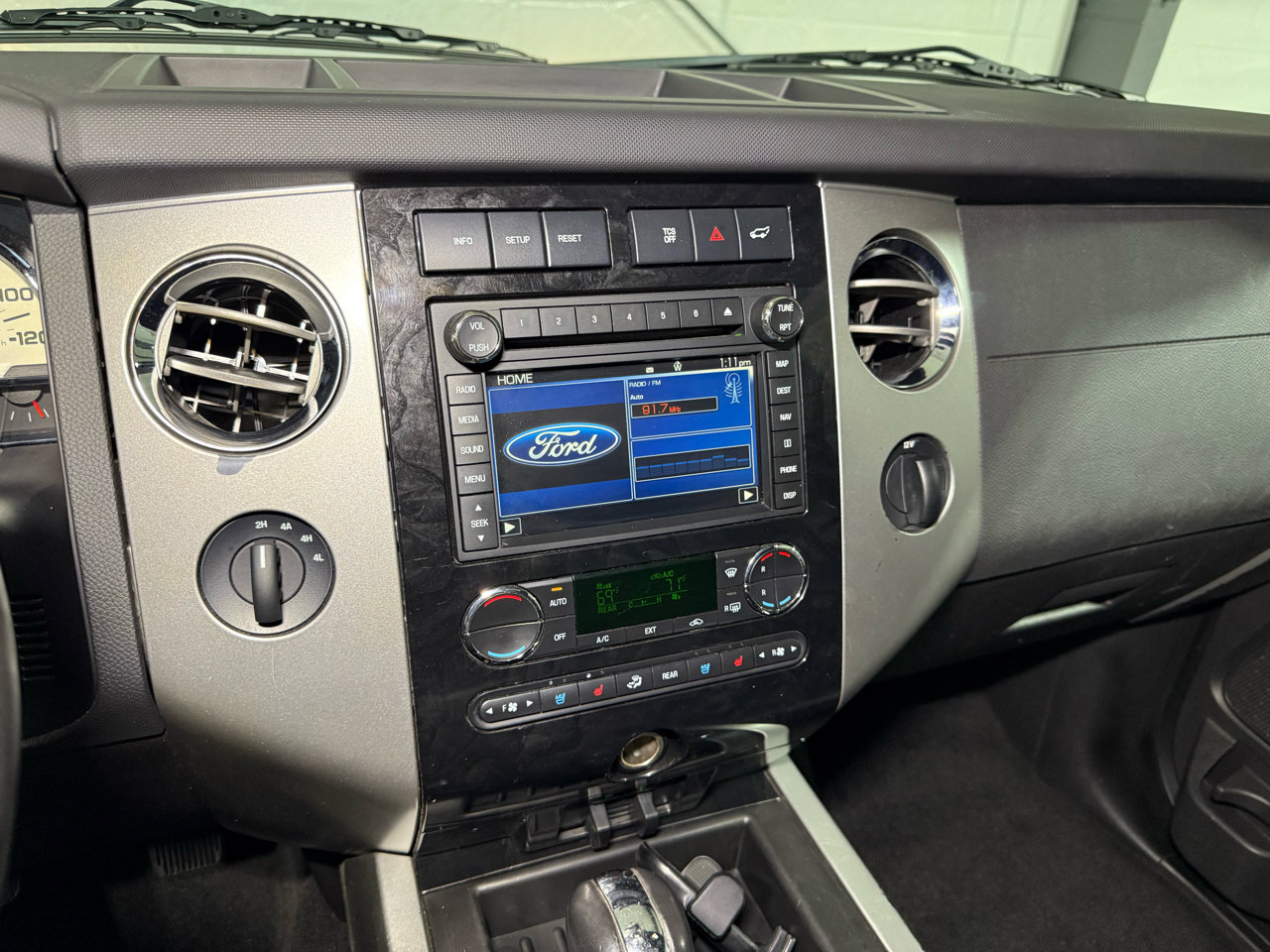 Used 2014 Ford Expedition Limited w/ Equipment Group 301A image 16