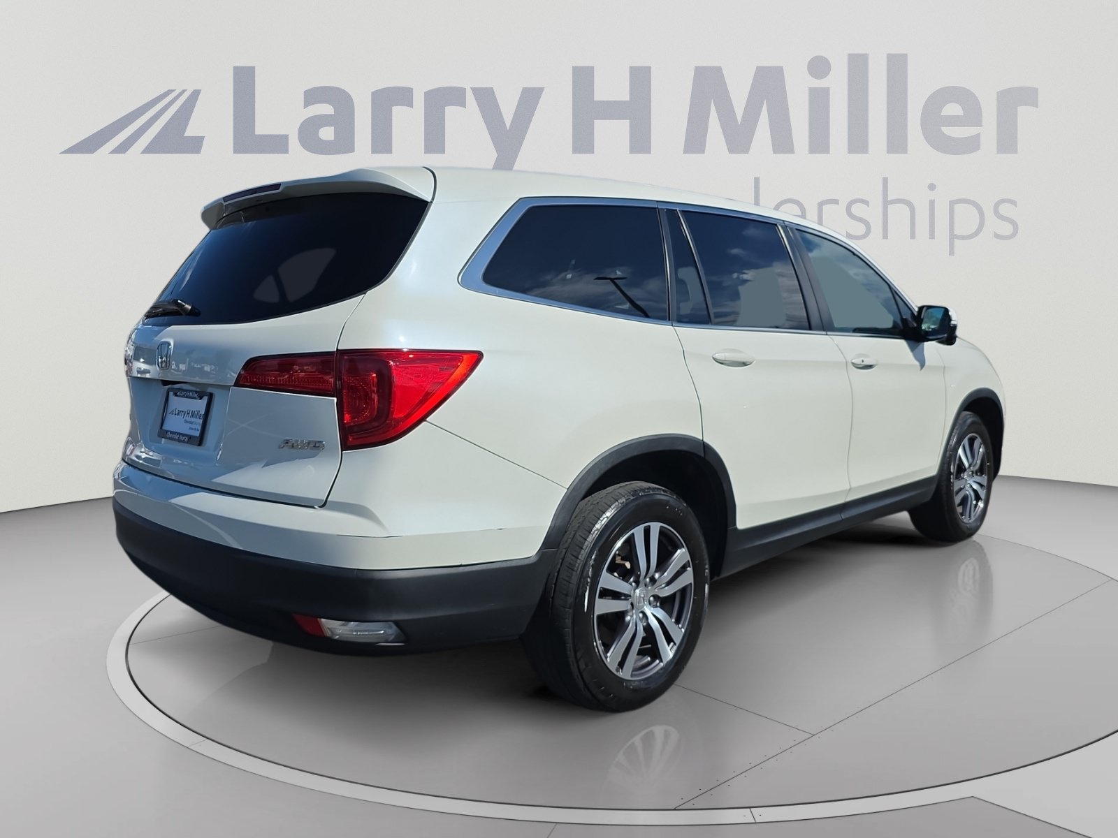Used 2016 Honda Pilot EX image 5