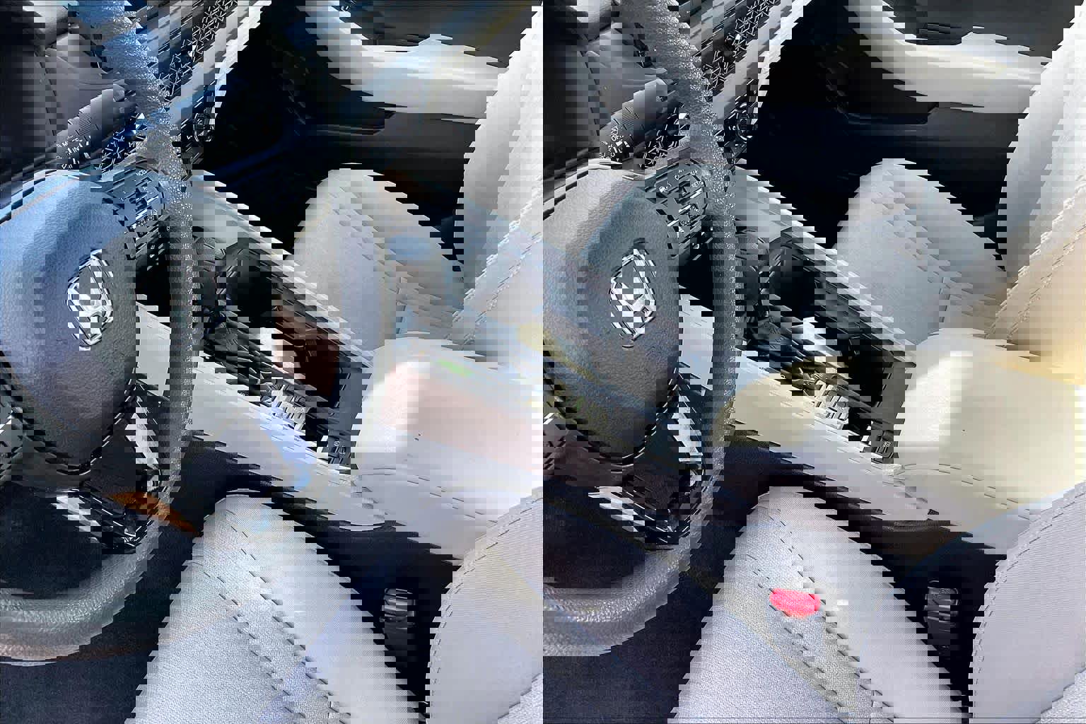 Used 2023 Honda Accord EX image 32