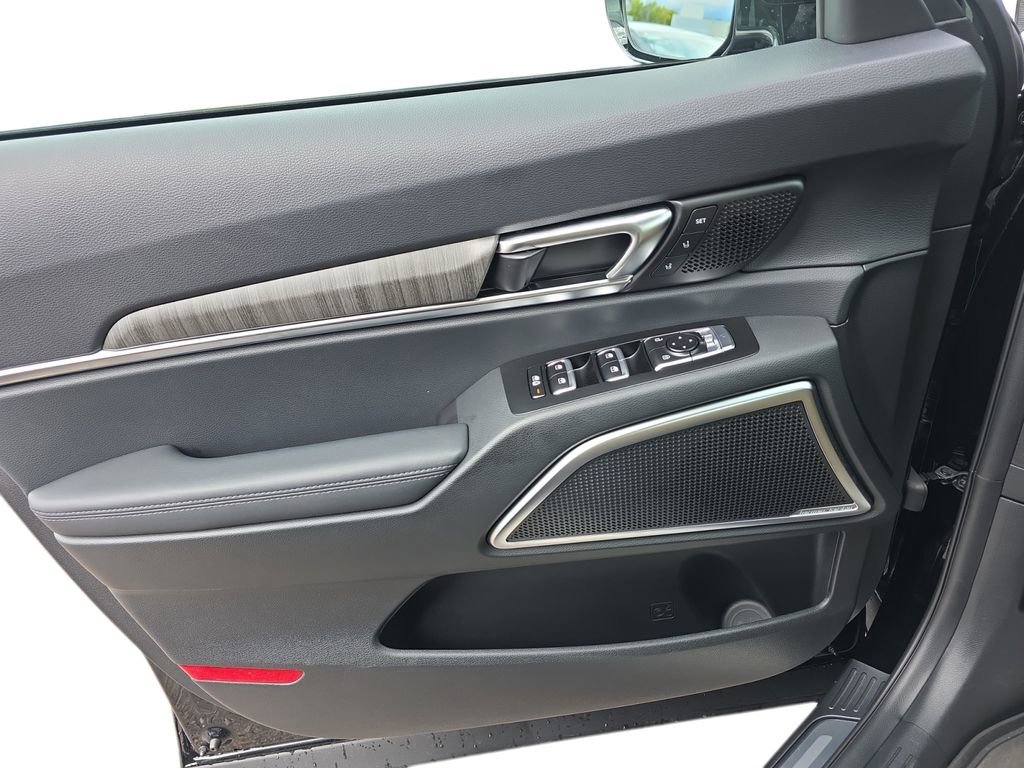 Used 2025 Kia Telluride SX Prestige image 17