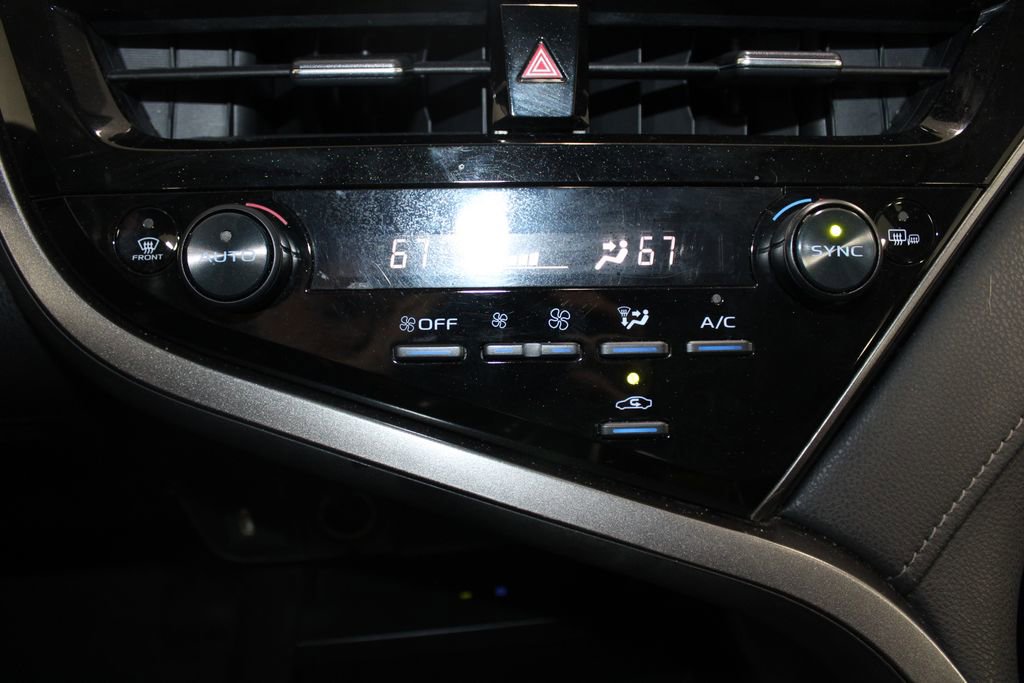 Used 2024 Toyota Camry XLE image 32
