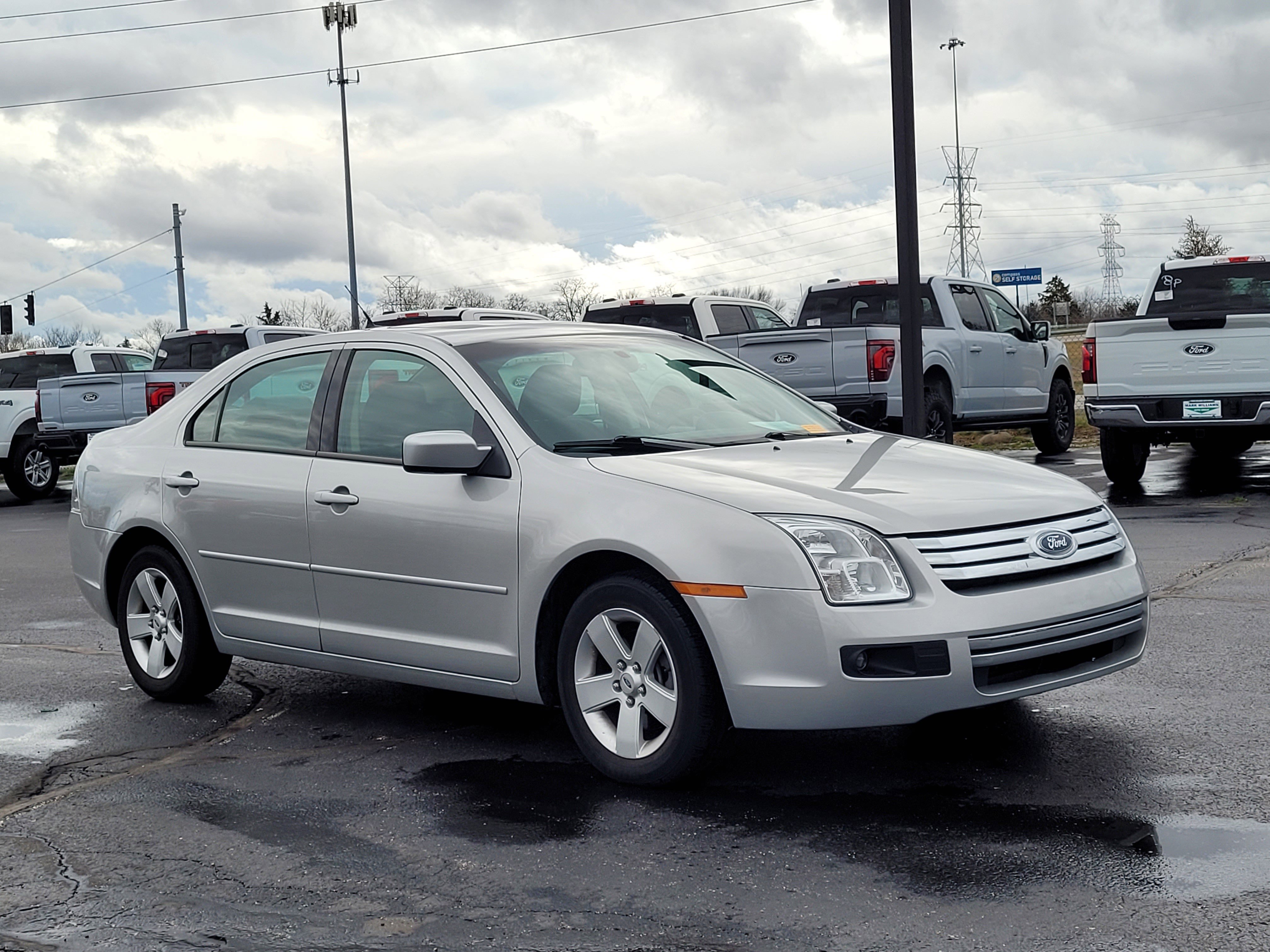 Used 2009 Ford Fusion SE image 1