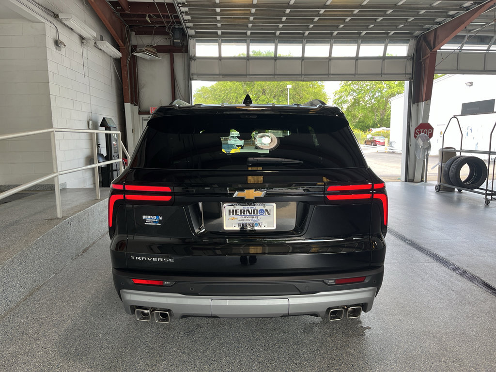 New 2026 Chevrolet Traverse LT FWD image 7