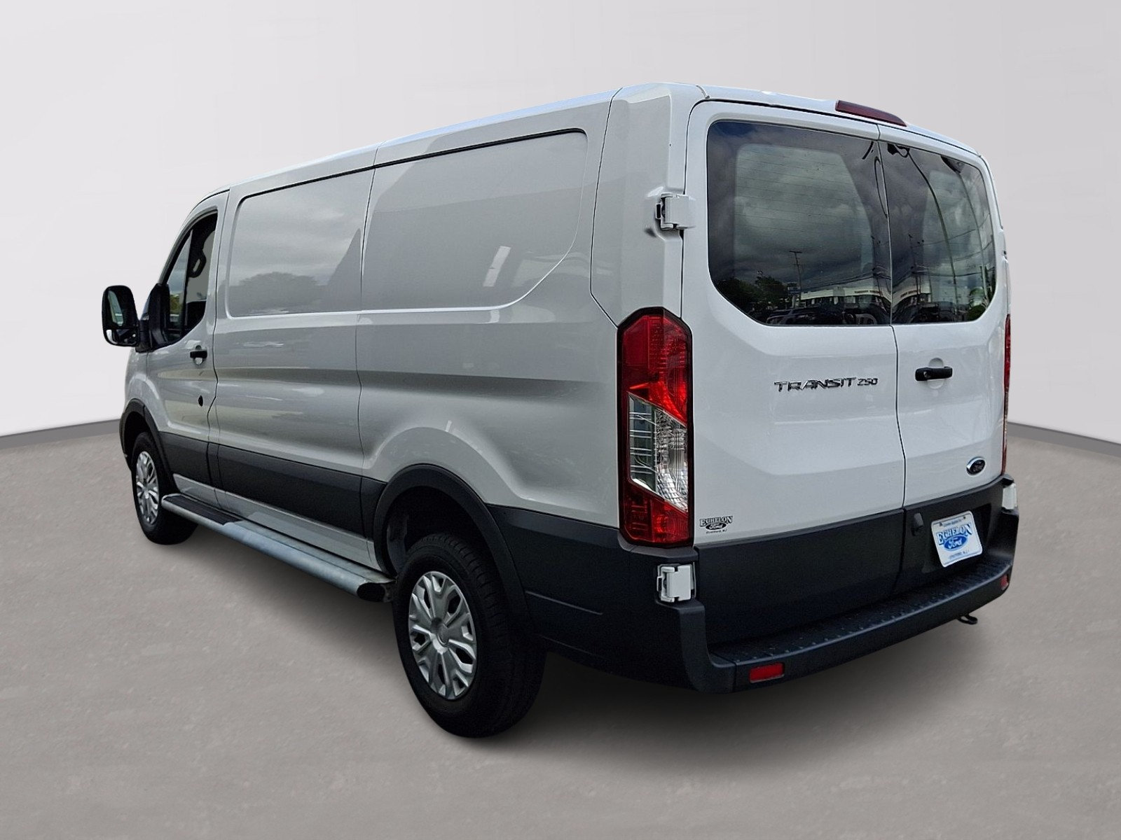 Used 2025 Ford Transit 250 Low Roof w/ Exterior Upgrade Package RWD image 4