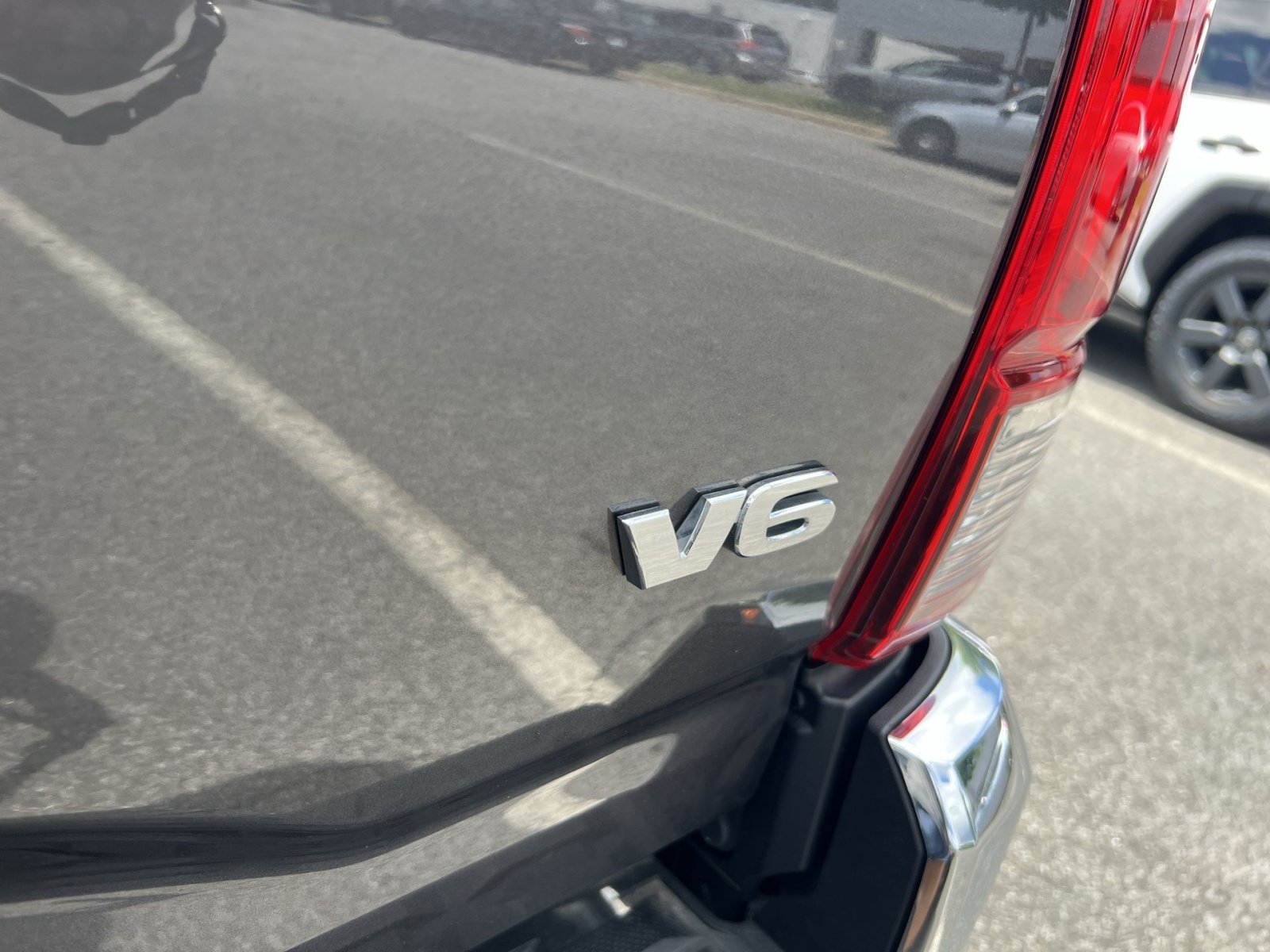 Used 2021 Toyota Tacoma SR5 AWD/4WD image 22
