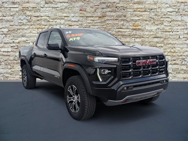Used 2025 GMC Canyon AT4 w/ Technology Plus Package AWD/4WD image 1