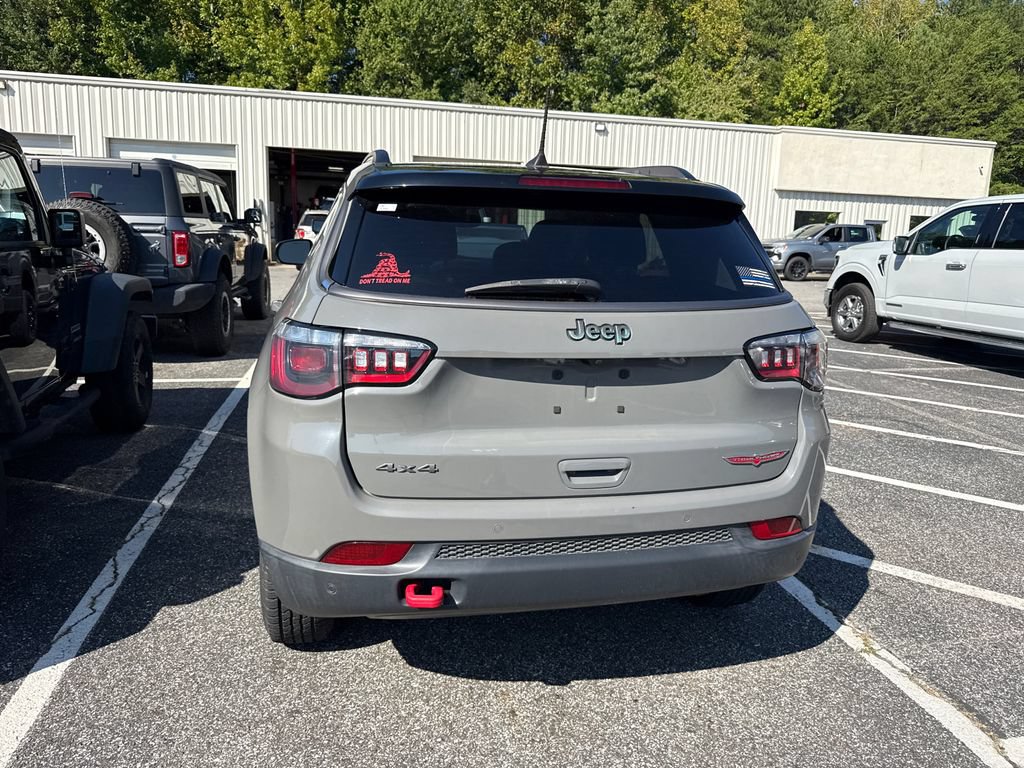 Used 2021 Jeep Compass Trailhawk w/ Sun and Sound Group AWD/4WD image 11