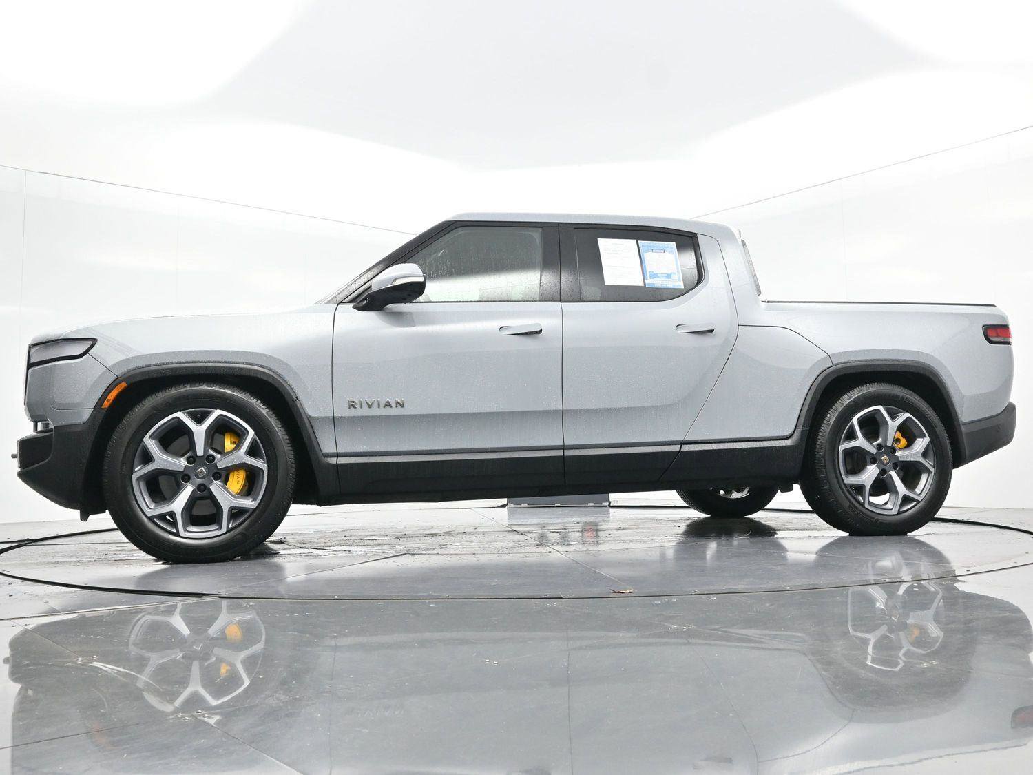 Used 2022 Rivian R1T Adventure image 47