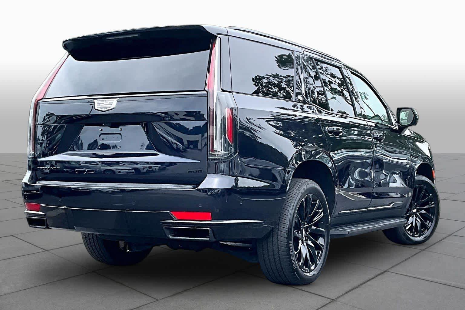 Used 2024 Cadillac Escalade Sport Platinum w/ LPO, ONYX Package AWD/4WD image 22