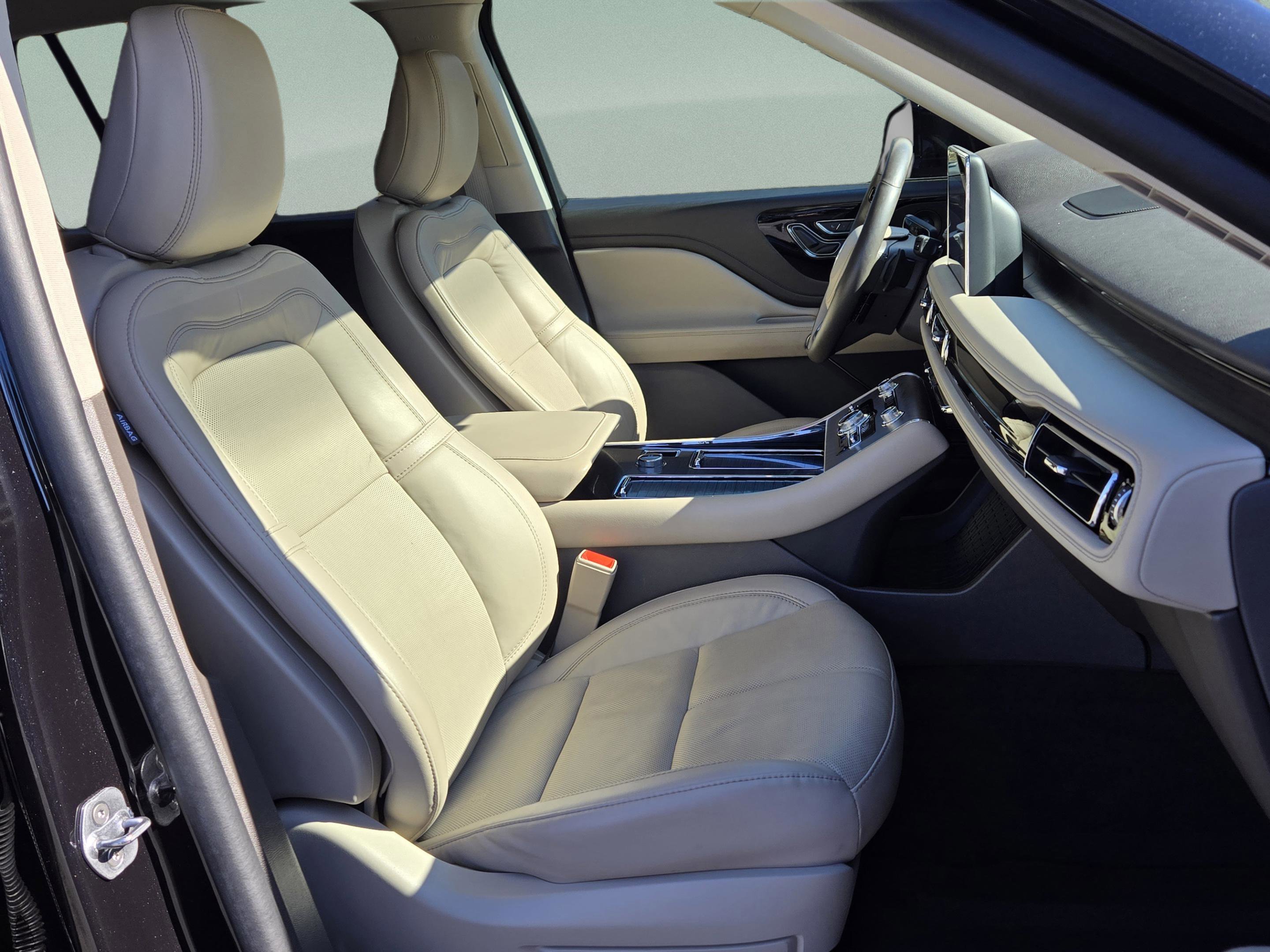 Used 2024 Lincoln Aviator Reserve w/ Elements Package Plus image 43