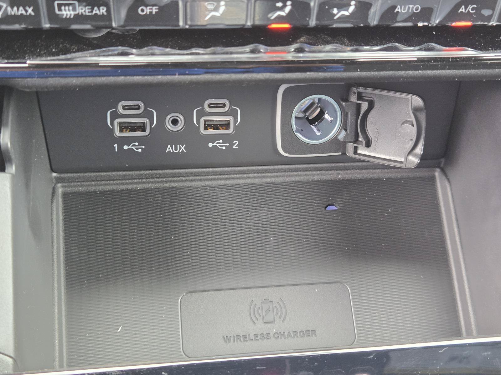 New 2026 Jeep Grand Cherokee Laredo X RWD image 13