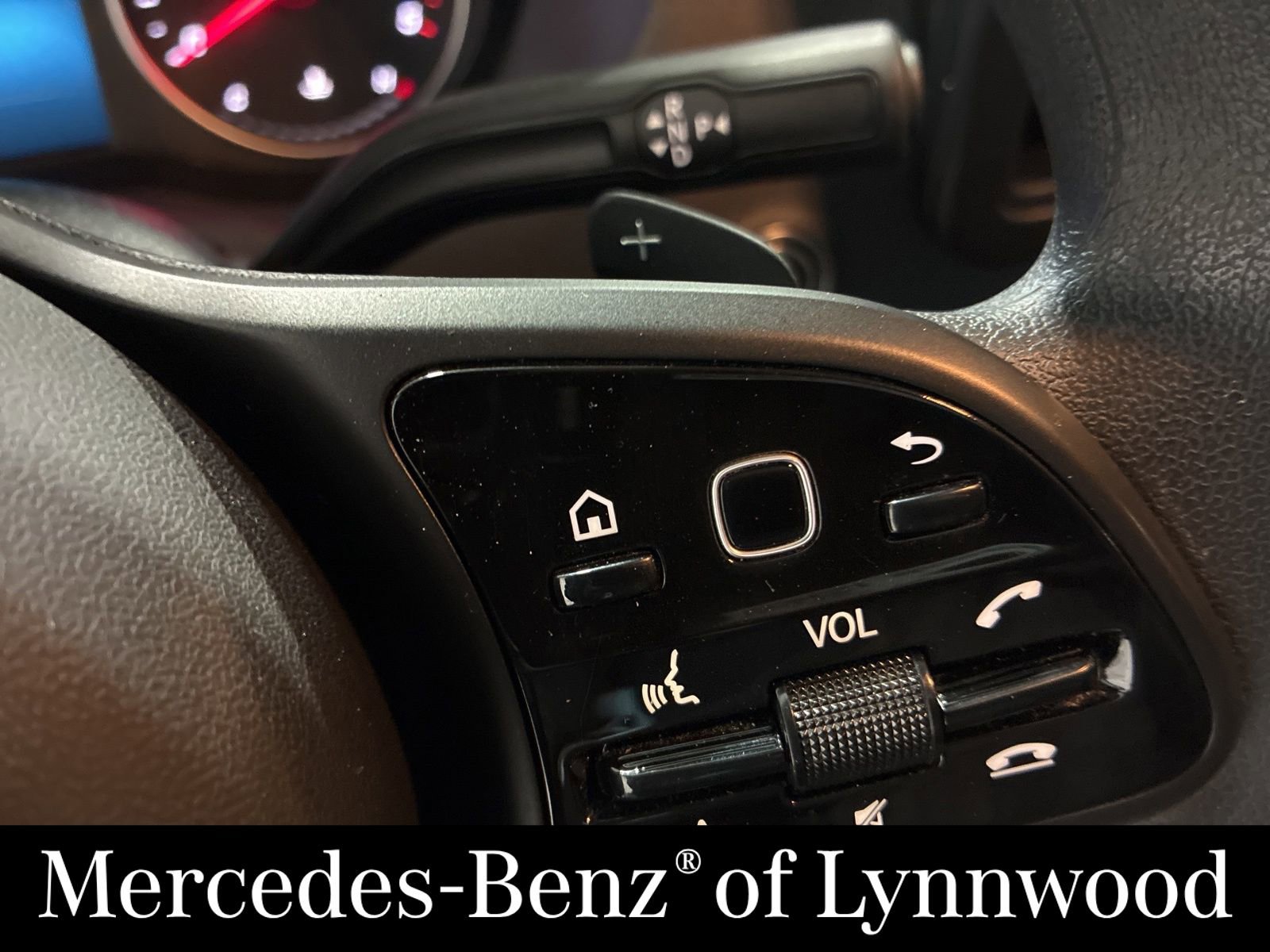 Used 2024 Mercedes-Benz Sprinter 2500 image 11