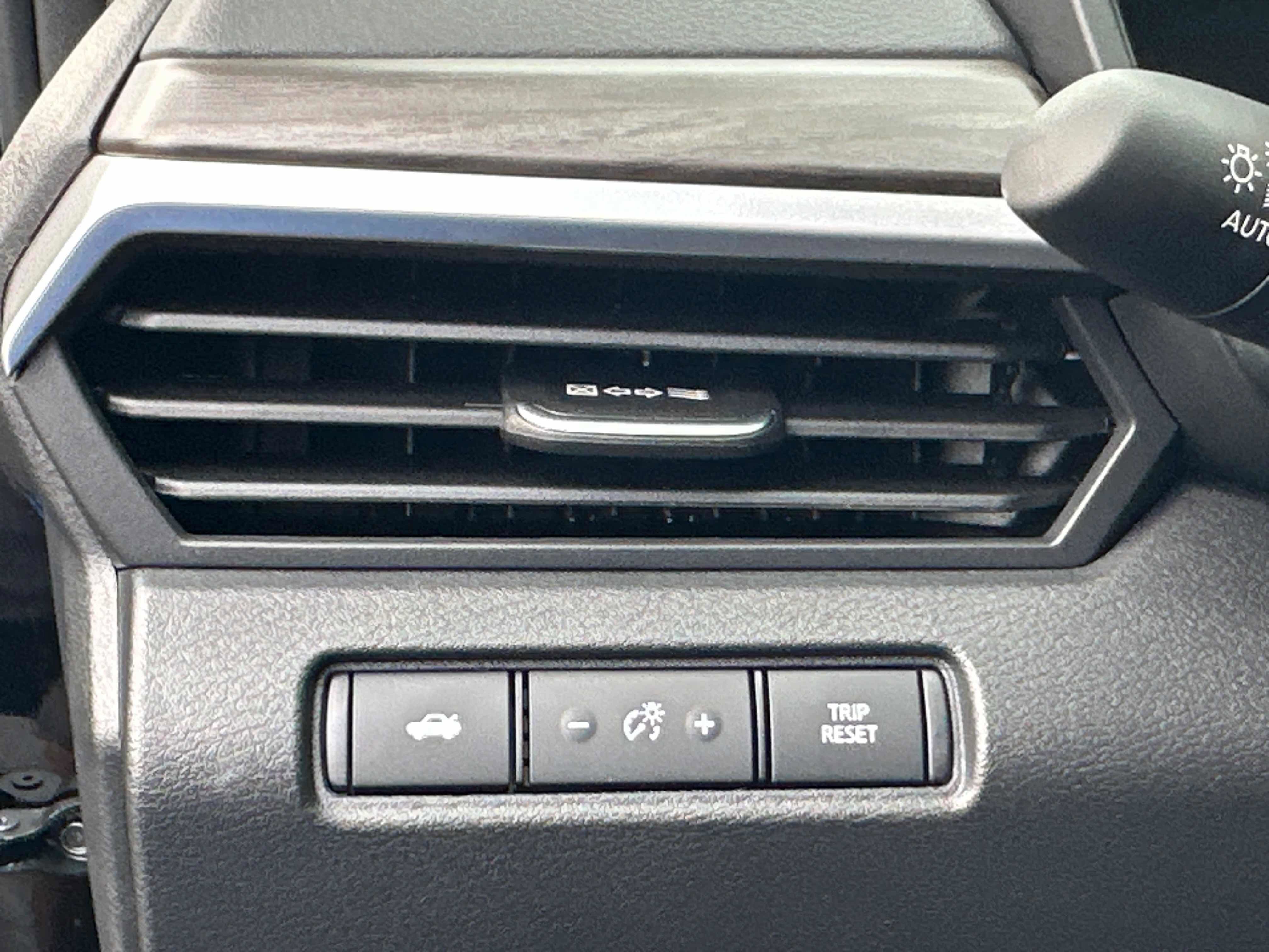 New 2026 Nissan Altima 2.5 SV AWD/4WD image 21
