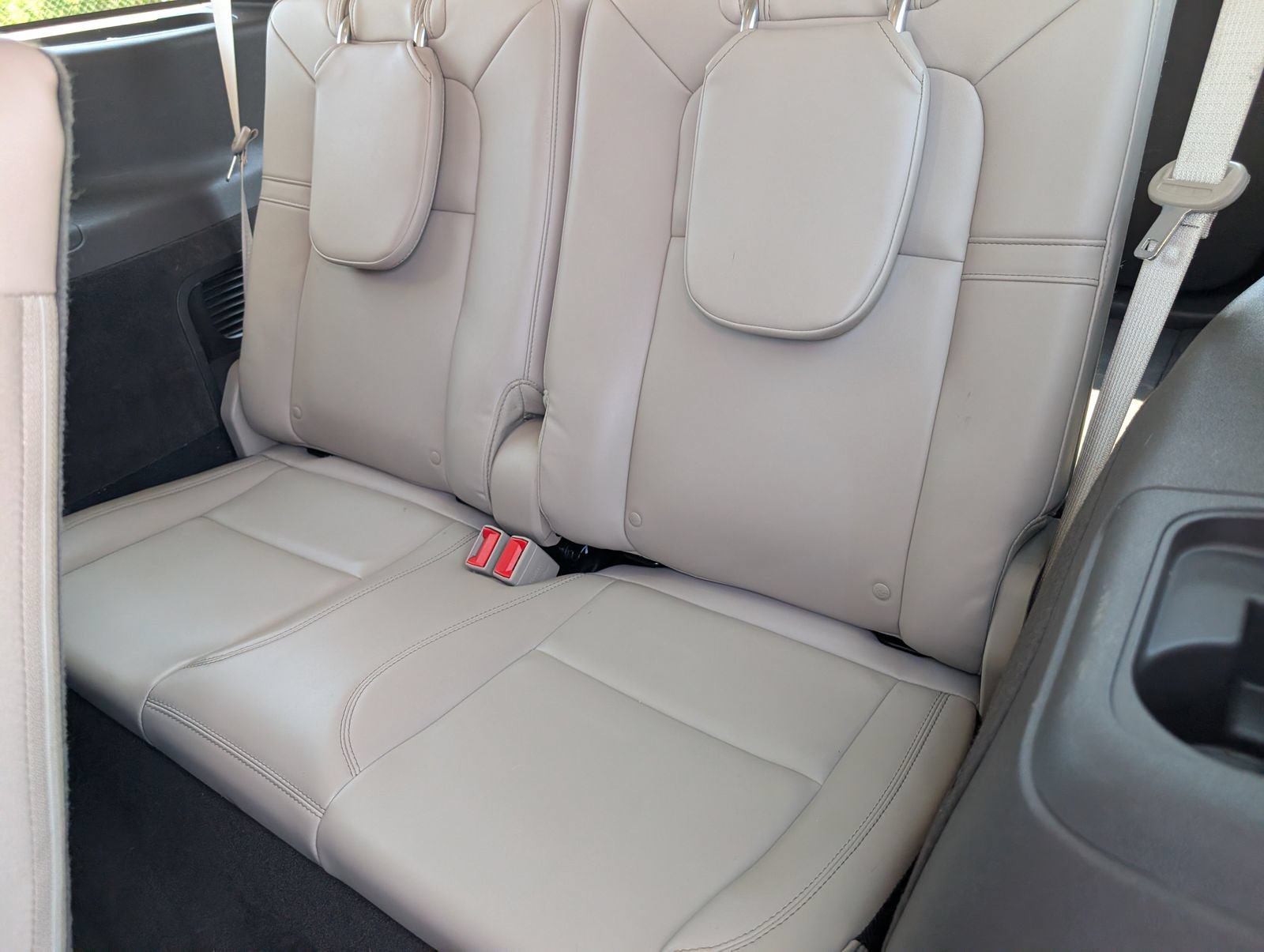 Used 2023 Lincoln Aviator 2WD image 16