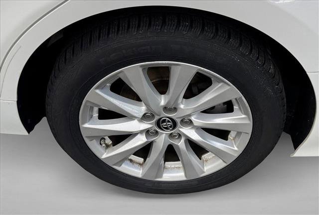 Used 2019 Toyota Camry LE FWD image 9