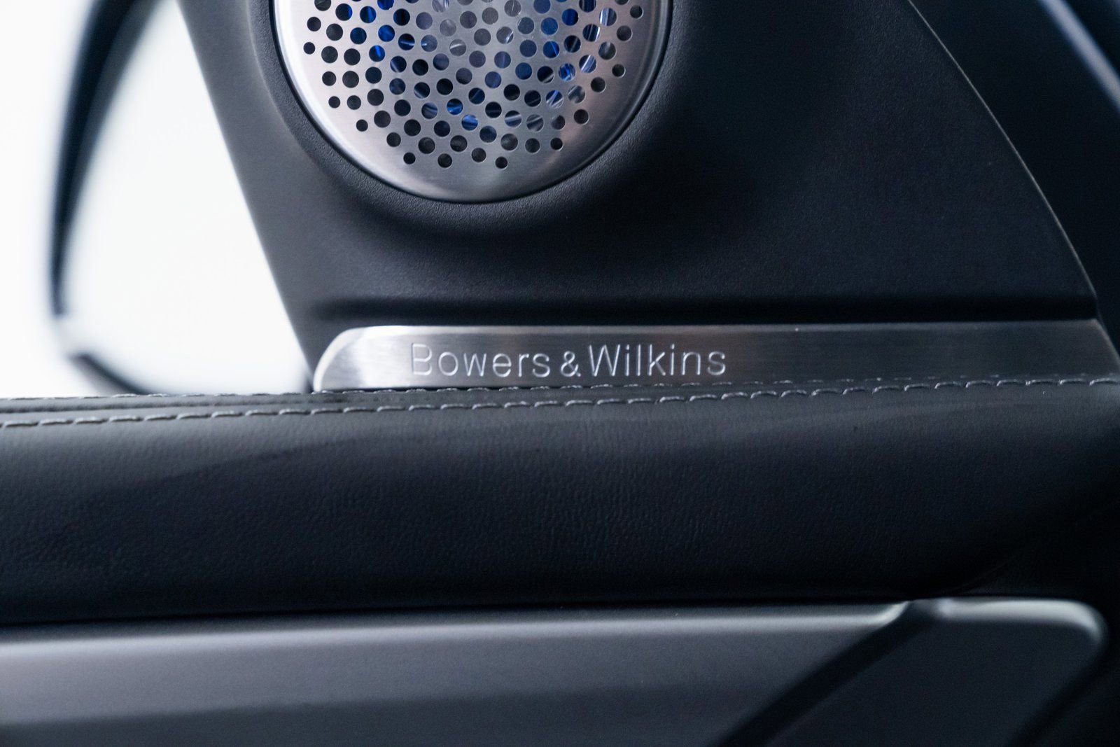 Used 2023 BMW XM AWD/4WD image 16