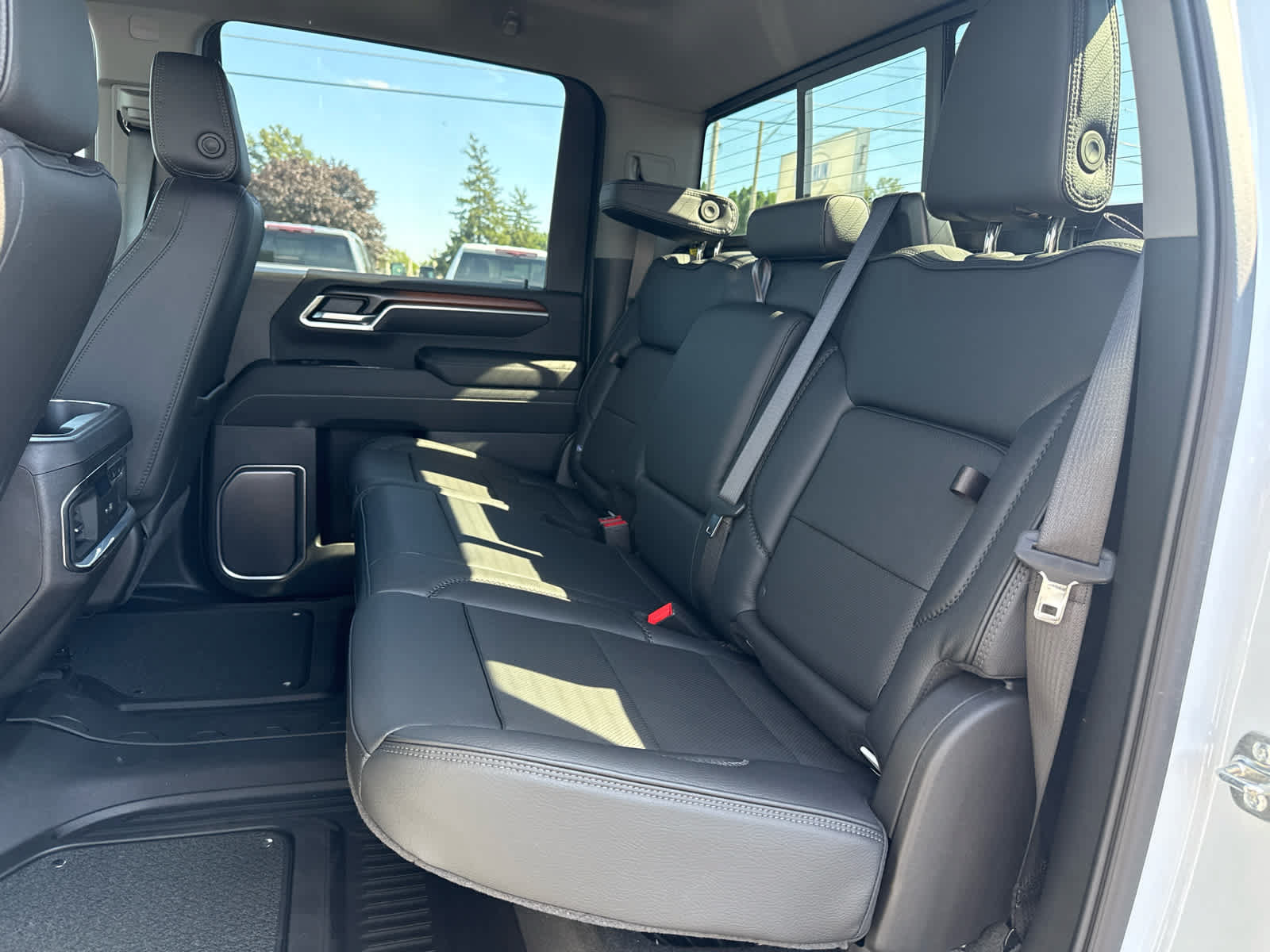 New 2026 GMC Sierra 3500 Denali w/ Denali Reserve Package AWD/4WD image 24