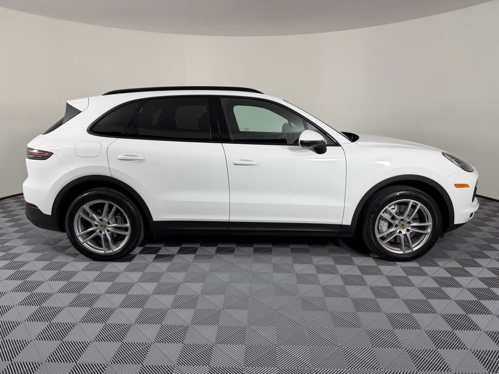 Certified 2023 Porsche Cayenne AWD/4WD image 11