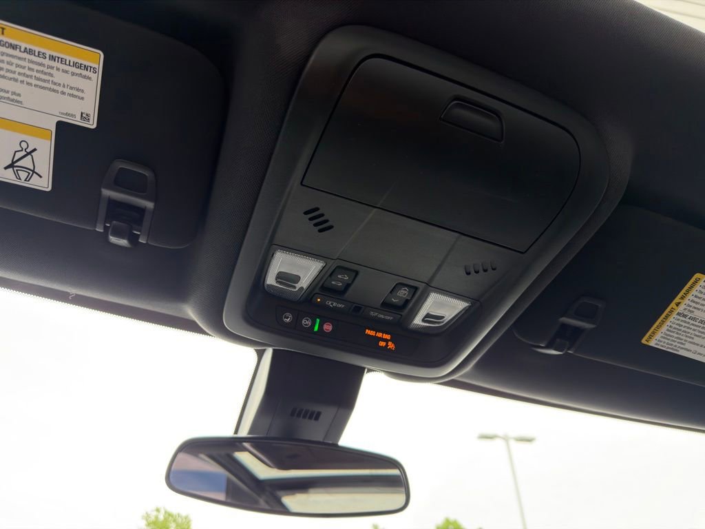 Used 2023 Chevrolet Equinox RS FWD image 14
