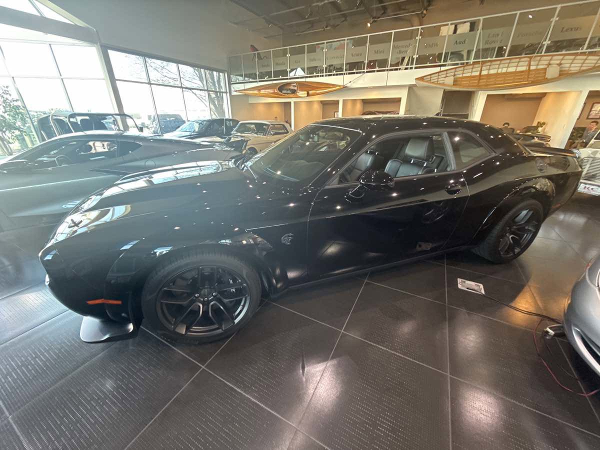 Used 2023 Dodge Challenger SRT Hellcat image 7