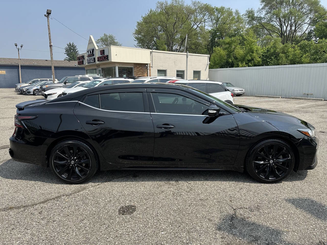 Used 2019 Nissan Maxima SR image 8