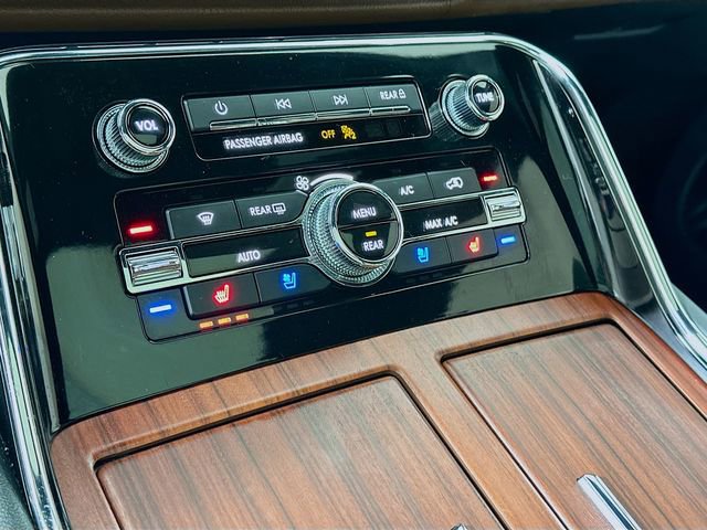 Used 2023 Lincoln Navigator L Reserve image 17