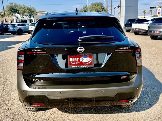 New 2026 Nissan Kicks SR w/ SR Premium Package image 5