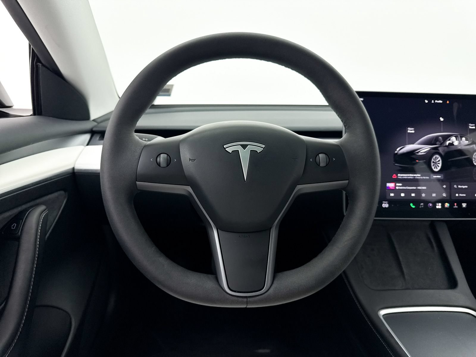 Used 2023 Tesla Model 3 Standard Range RWD image 3