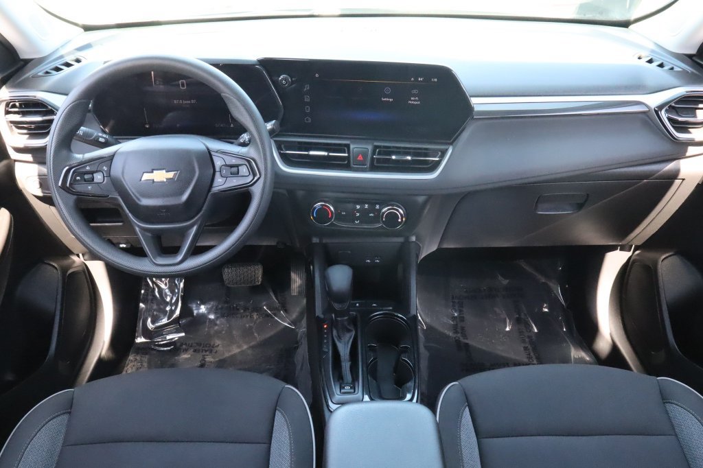 Used 2025 Chevrolet TrailBlazer LS w/ LS Convenience Package FWD image 31