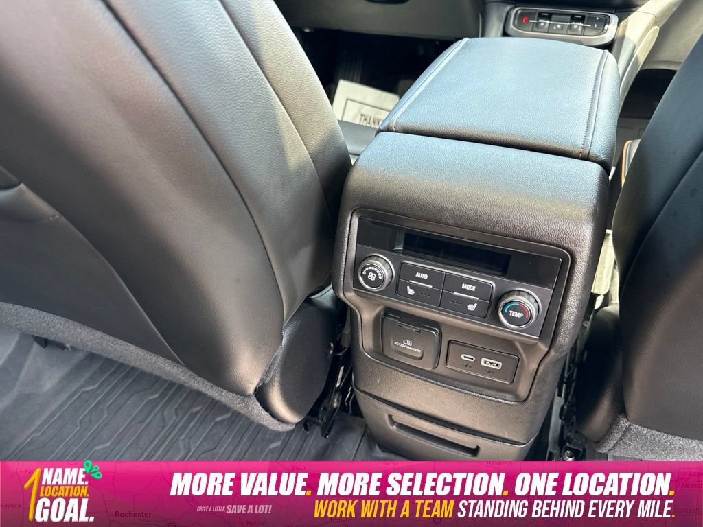 Used 2023 GMC Acadia AT4 w/ Technology Package AWD/4WD image 15