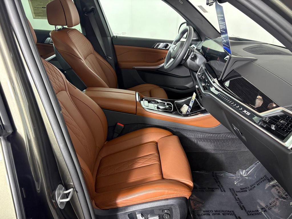 Used 2026 BMW X5 xDrive40i w/ M Sport Package image 54