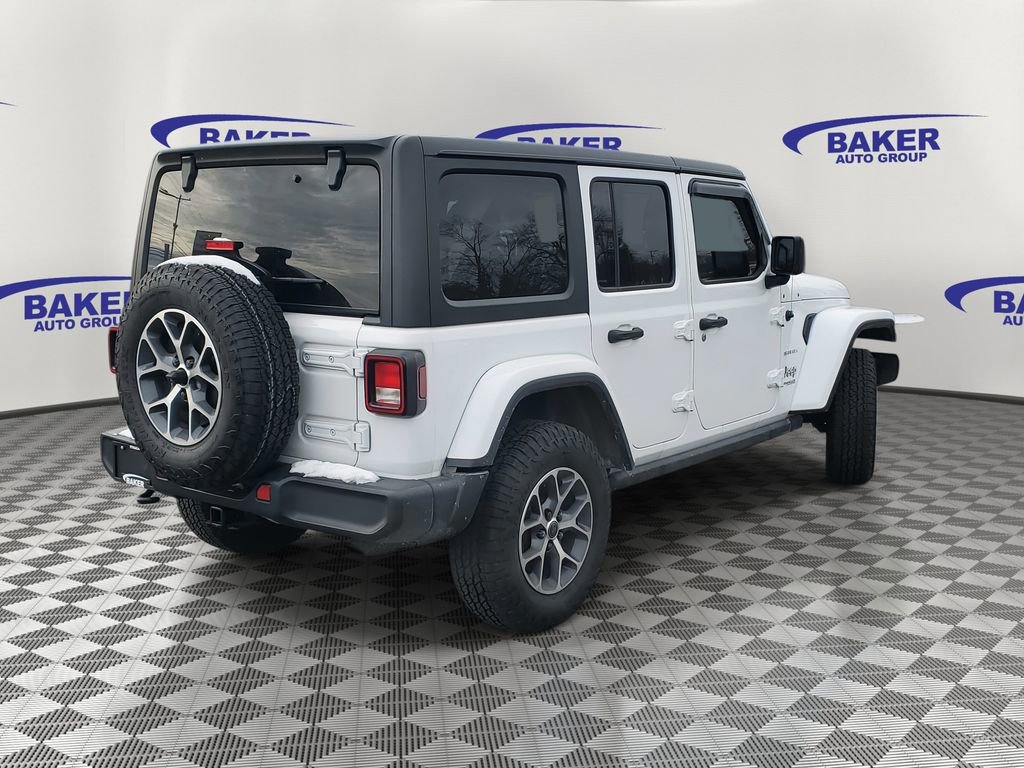 Used 2020 Jeep Wrangler Unlimited Sahara image 2