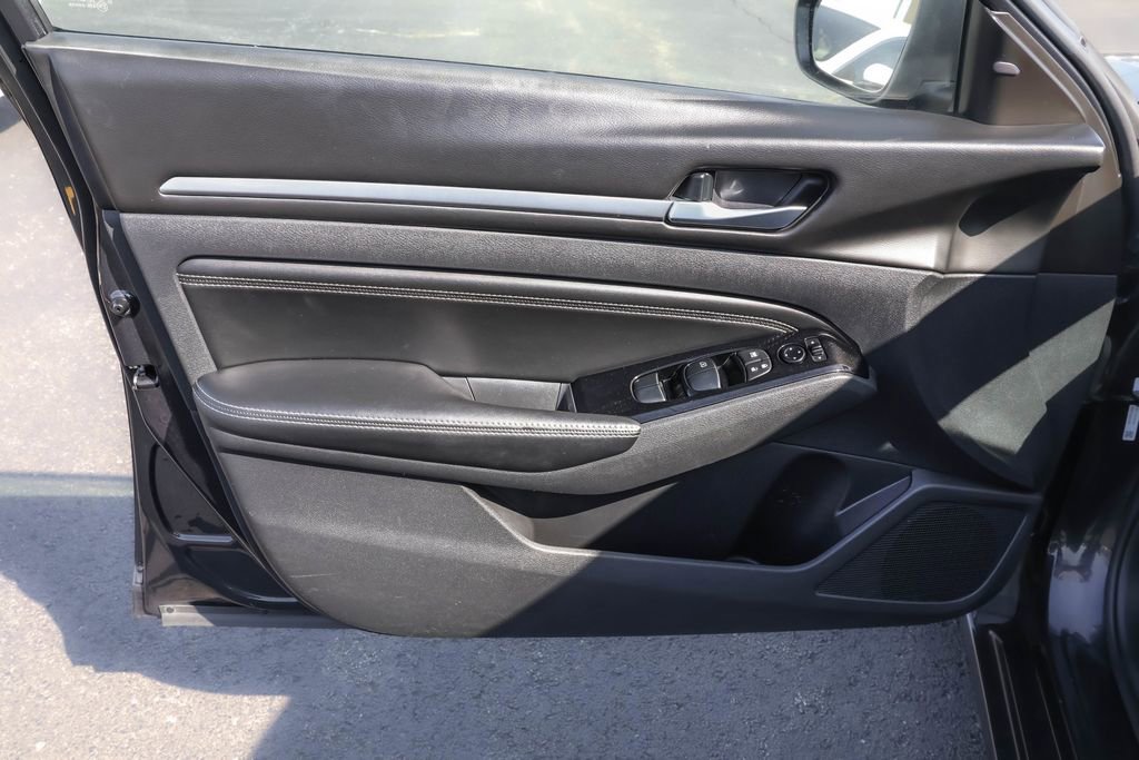 Used 2021 Nissan Altima 2.5 SV image 19