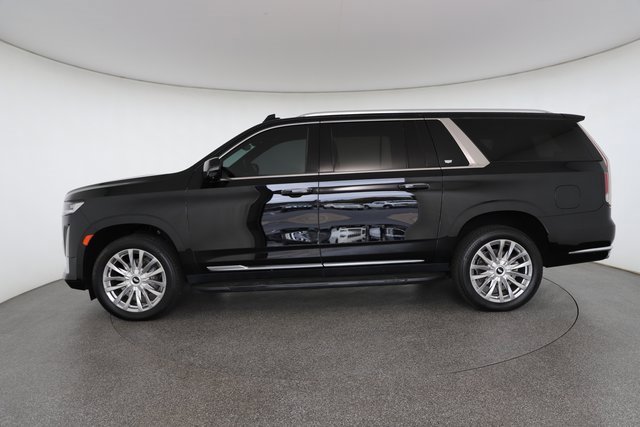Used 2022 Cadillac Escalade ESV Premium Luxury image 6