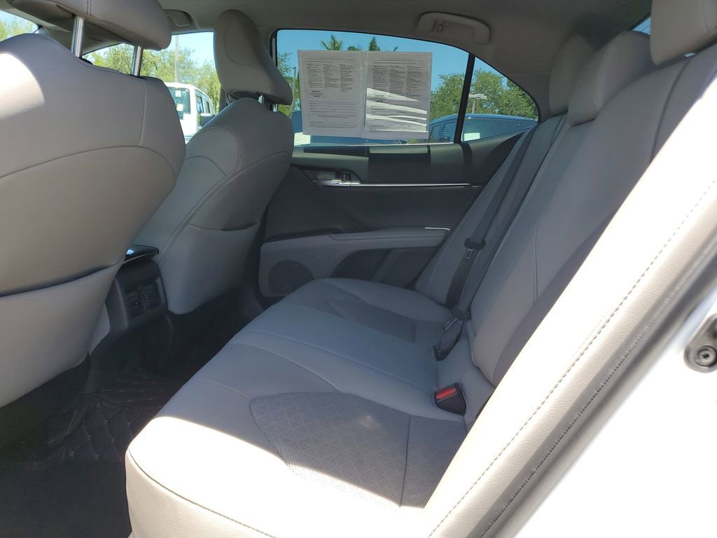 Used 2022 Toyota Camry XSE image 10
