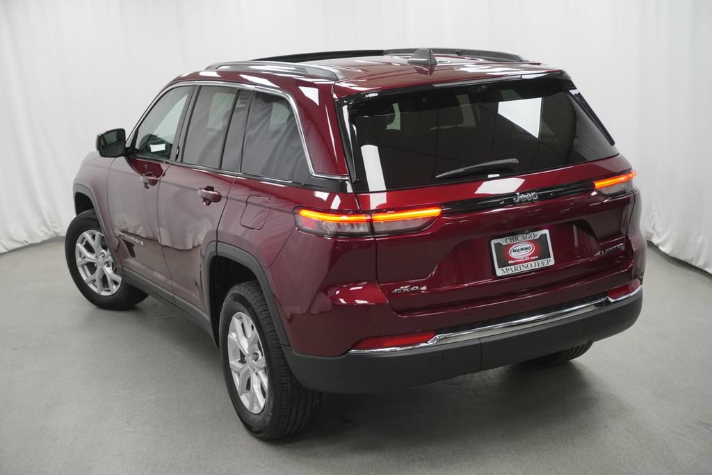 Used 2024 Jeep Grand Cherokee Limited w/ Luxury Tech Group II AWD/4WD image 12