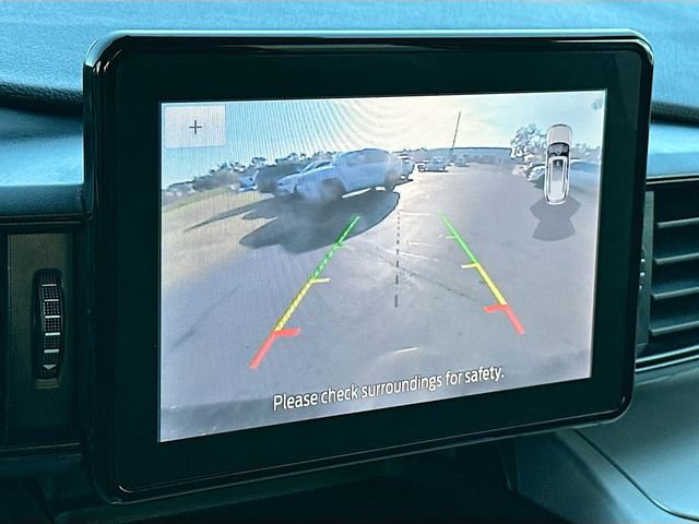 Used 2021 Ford Explorer XLT image 13