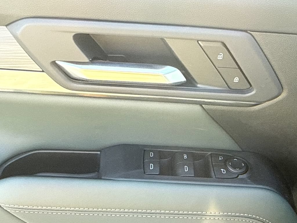 New 2026 GMC Terrain AT4 AWD/4WD image 16